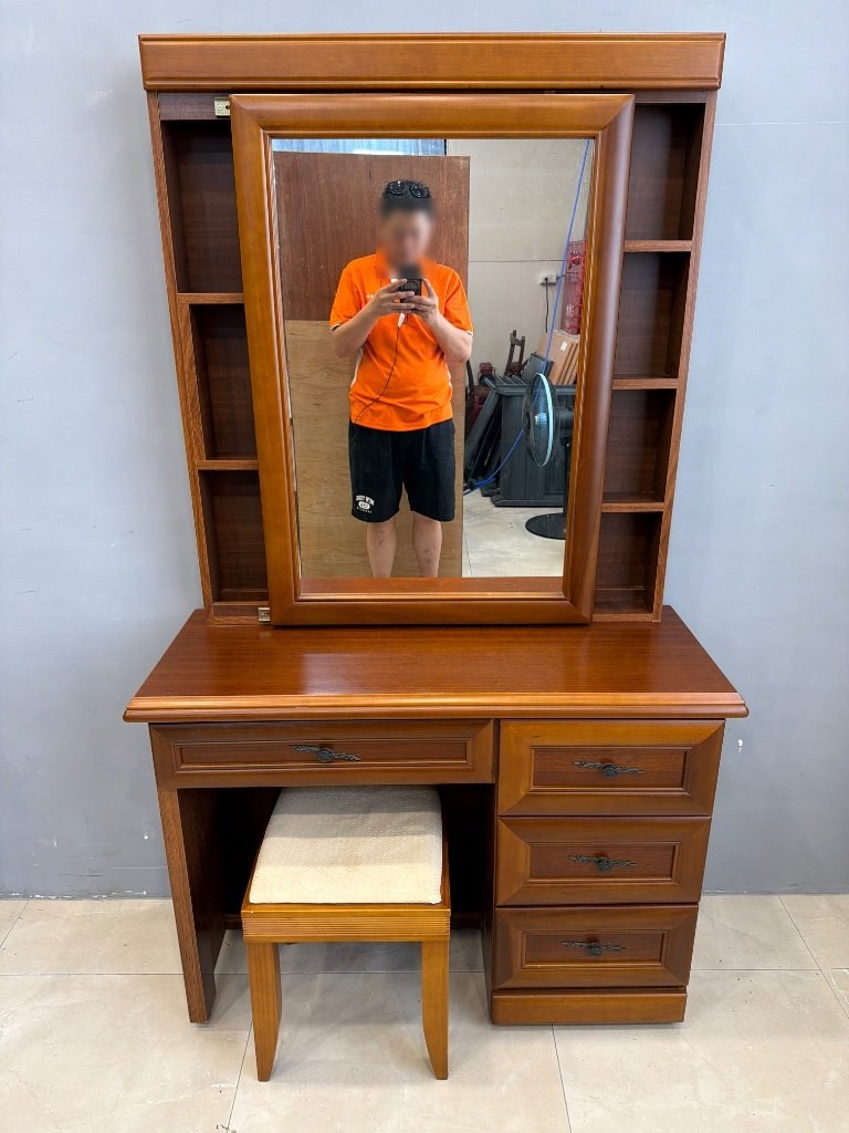 化妝台 有椅子