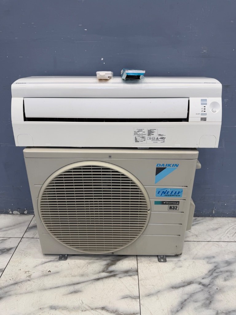 大金 Daikin 分離式冷暖 冷 2.2kg、暖 2KW