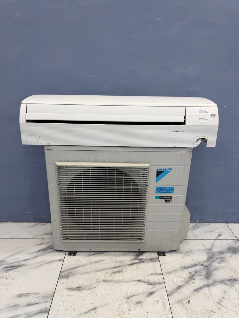 大金 Daikin 分離式冷暖 冷 6KW、暖 7KW
